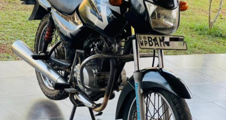 BAJAJ CT100 2013