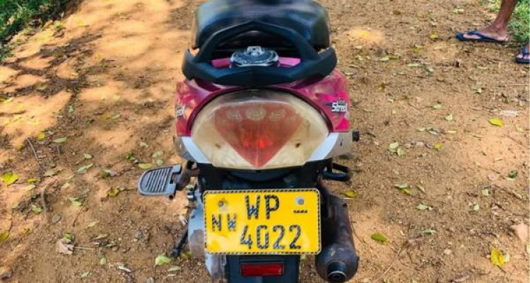 TVS SCOOTY STREAK 2011