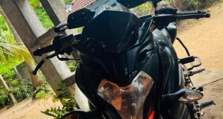 BAJAJ PULSAR NS150 2017