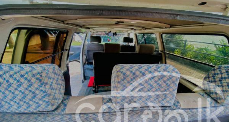 NISSAN VANETTE 1989