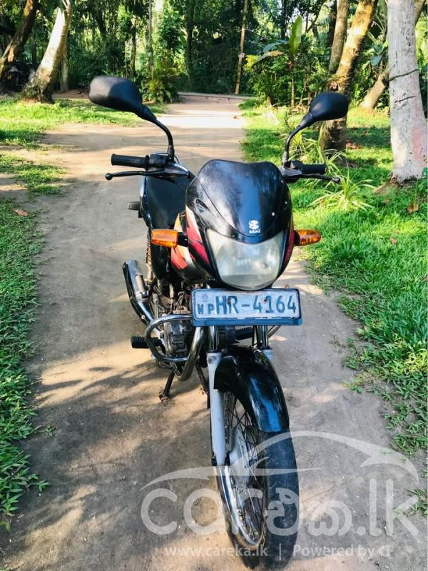BAJAJ CALIBER 2004