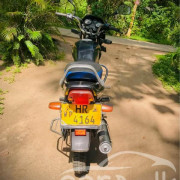 BAJAJ CALIBER 2004