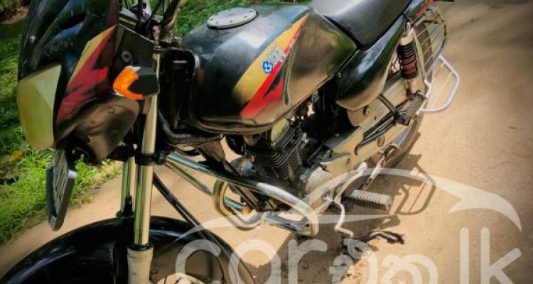 BAJAJ CALIBER 2004