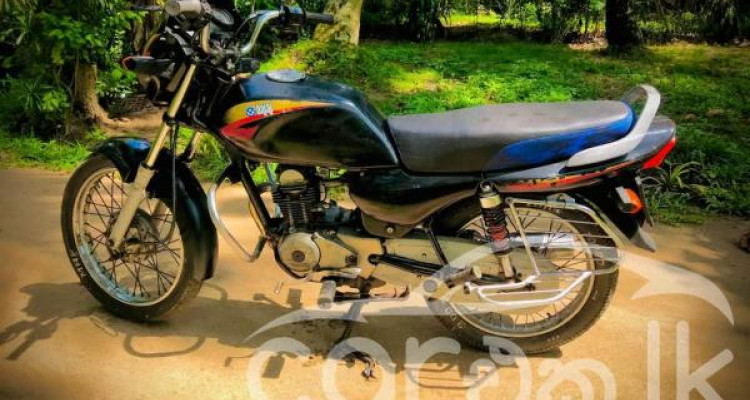 BAJAJ CALIBER 2004