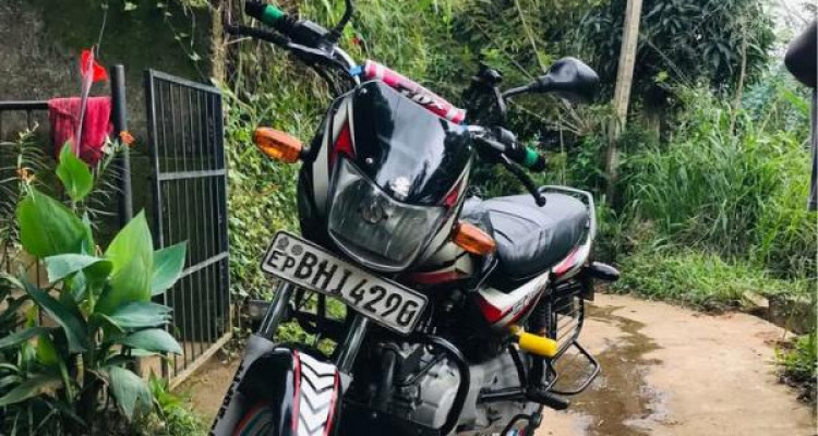 BAJAJ CT100 2018