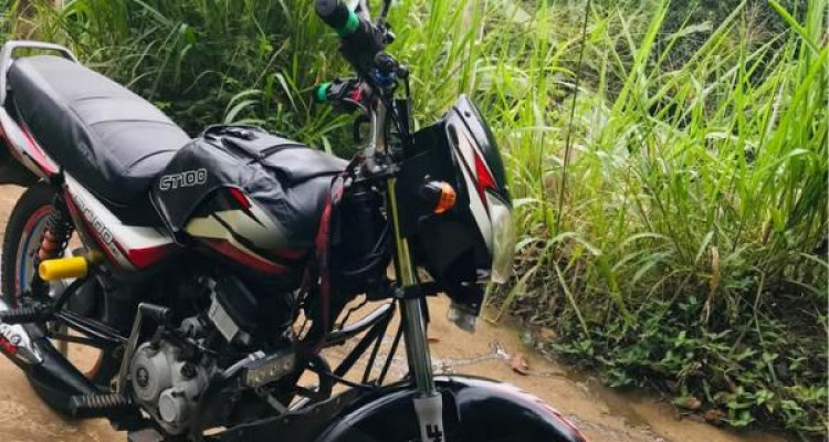 BAJAJ CT100 2018