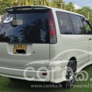 TOYOTA NOAH KR42 2000