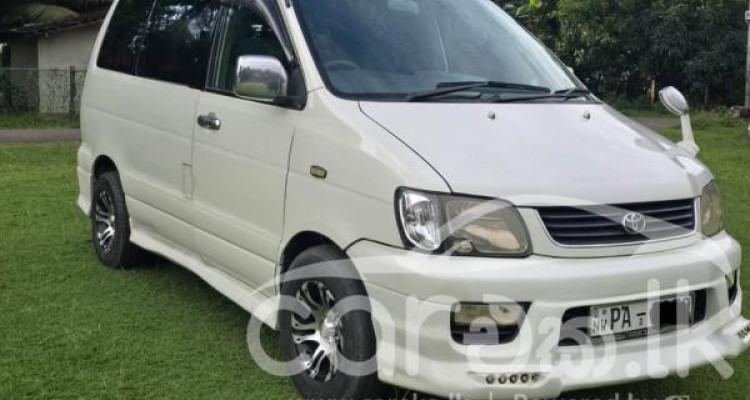 TOYOTA NOAH KR42 2000