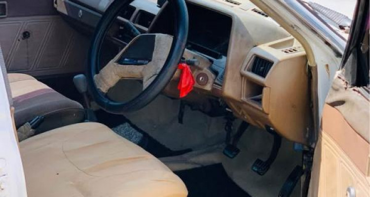 NISSAN SUNNY 1986