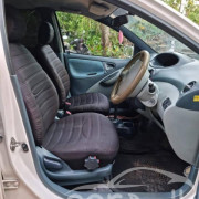 TOYOTA VITZ 1999