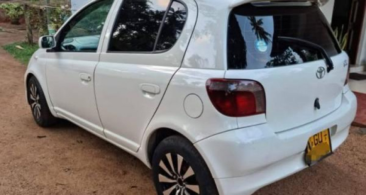 TOYOTA VITZ 1999