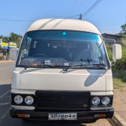 NISSAN CARAVAN 1980