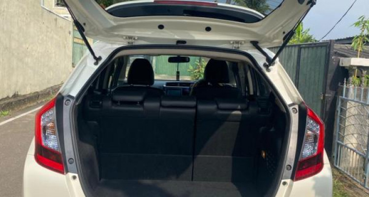 HONDA FIT GP5 2015