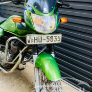 BAJAJ CALIBER 2004