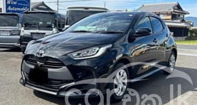 TOYOTA YARIS 2024