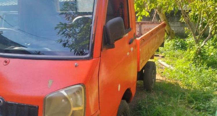 MAHINDRA MAXXIMO 2011