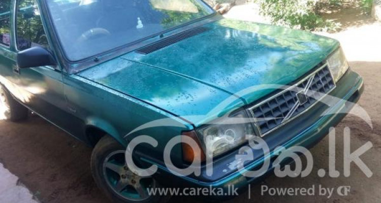 VOLVO 340 1987