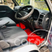 NISSAN VANETTE 2002