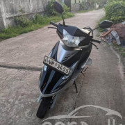 TVS SCOOTY STREAK 2010