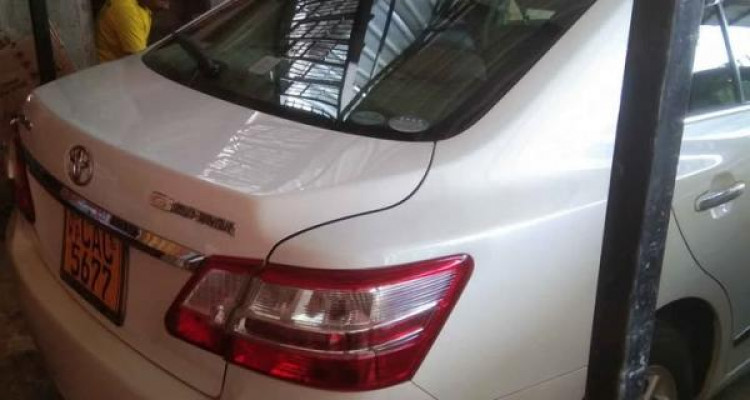 TOYOTA PREMIO 2014