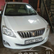 TOYOTA PREMIO 2014