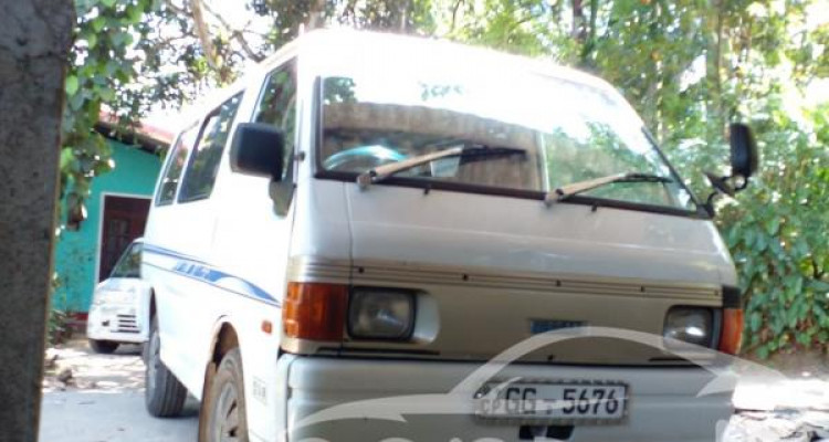 NISSAN VANETTE 1996