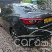MAZDA 2 2016