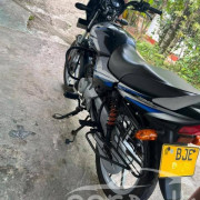 BAJAJ CT100 2023
