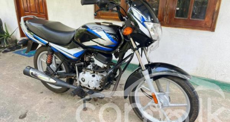 BAJAJ CT100 2023