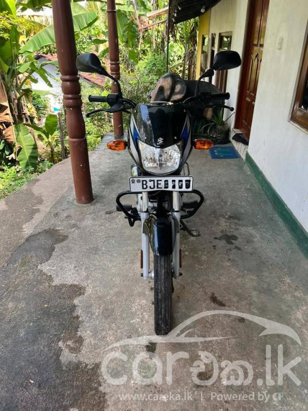 BAJAJ CT100 2023