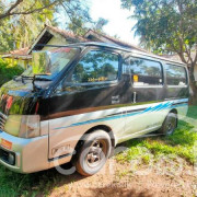 NISSAN CARAVAN E25 2002