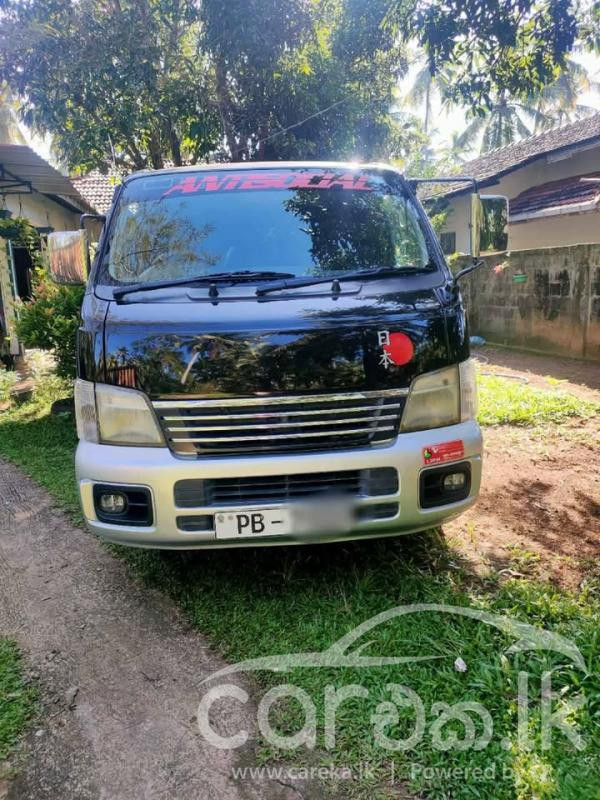 NISSAN CARAVAN E25 2002