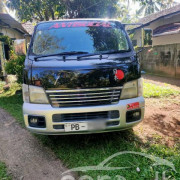 NISSAN CARAVAN E25 2002
