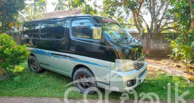 NISSAN CARAVAN E25 2002
