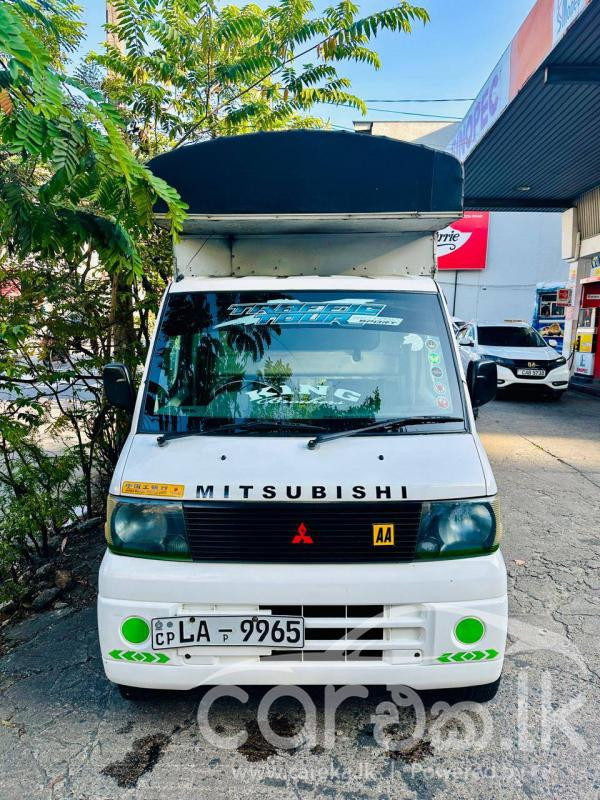 MITSUBISHI MINI MASTER 2006