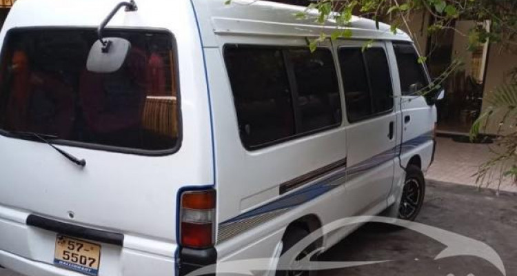 MITSUBISHI PO15 1991