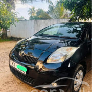 TOYOTA VITZ 2010