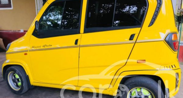BAJAJ QUTE 2018