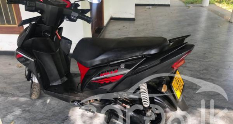 YAMAHA ZR 2019