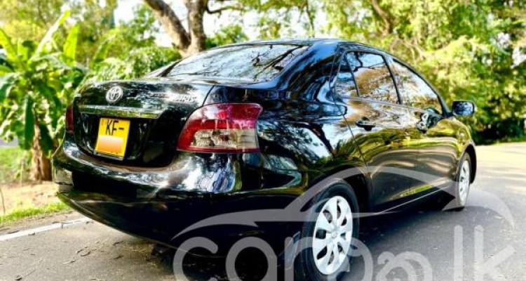 TOYOTA YARIS 2007