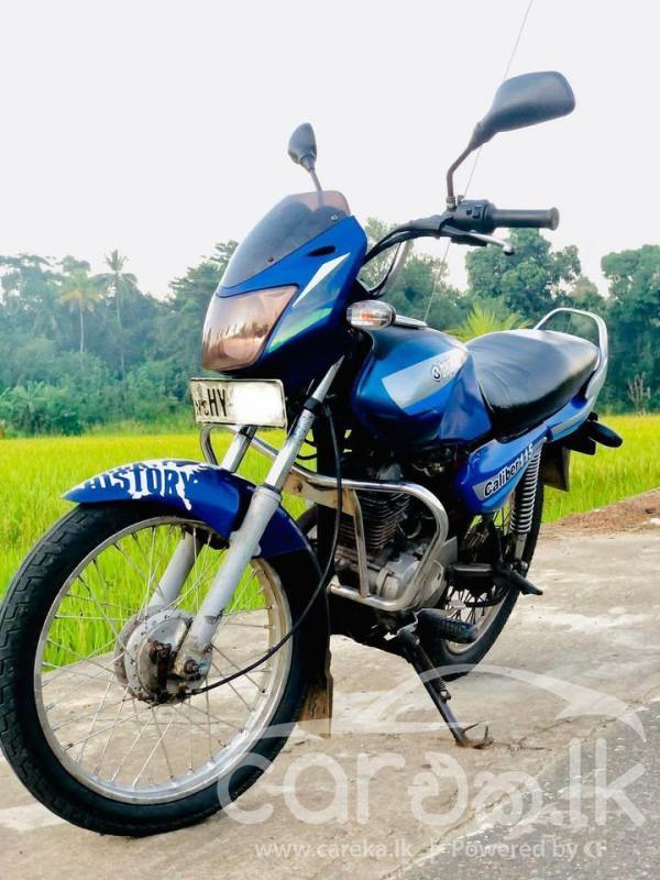BAJAJ CALIBER 2004