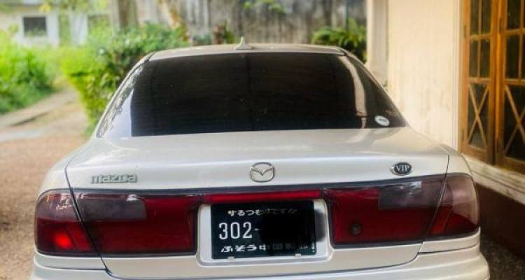 MAZDA FAMILIA 1997