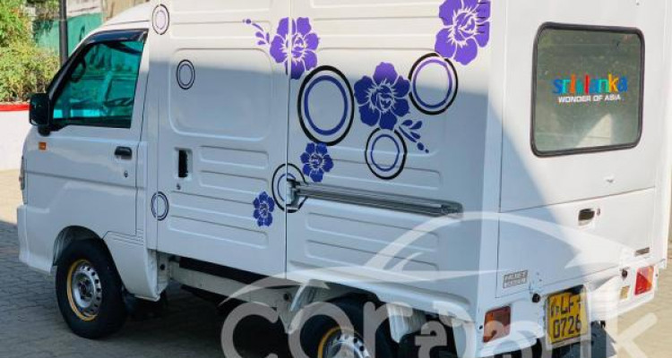 DAIHATSU HIJET 2004