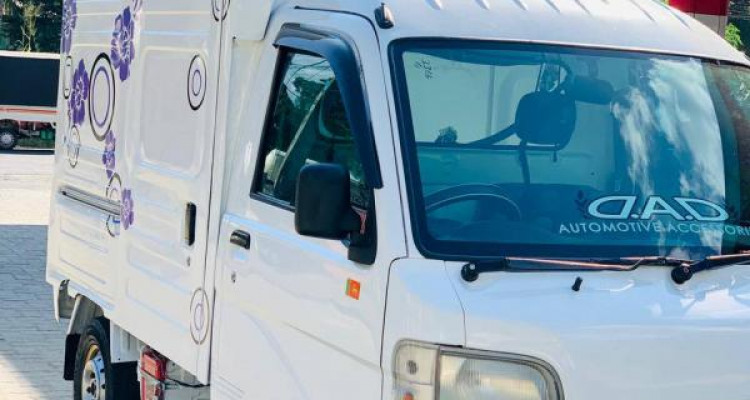 DAIHATSU HIJET 2004
