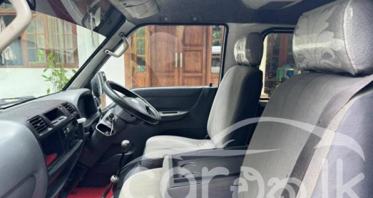 MAZDA BONGO 2008