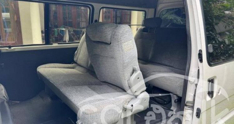 MAZDA BONGO 2008
