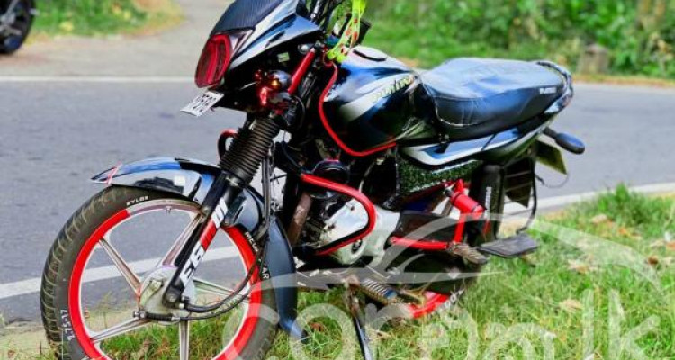 BAJAJ PLATINA 2017