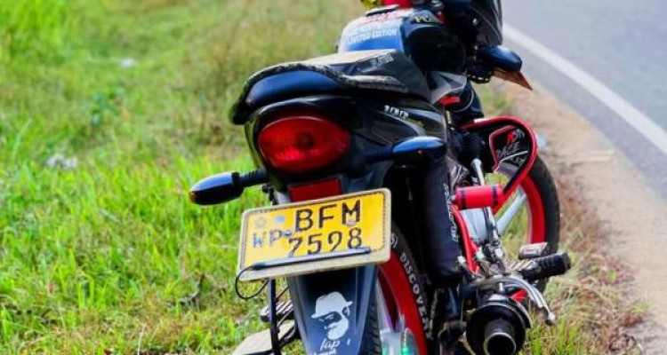 BAJAJ PLATINA 2017