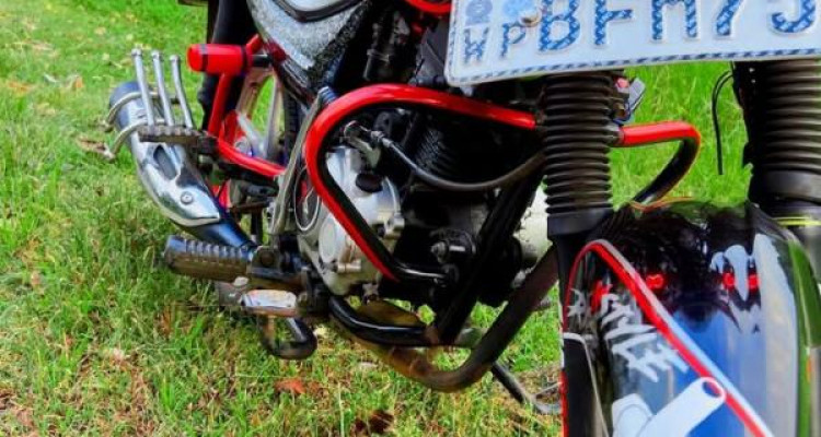 BAJAJ PLATINA 2017