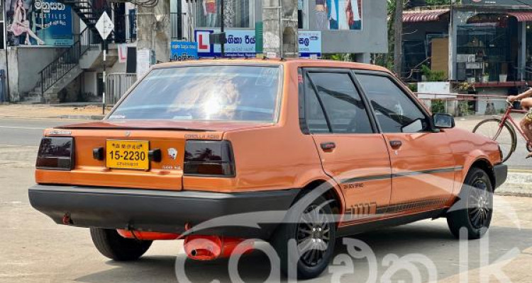 TOYOTA COROLLA AE80 1983